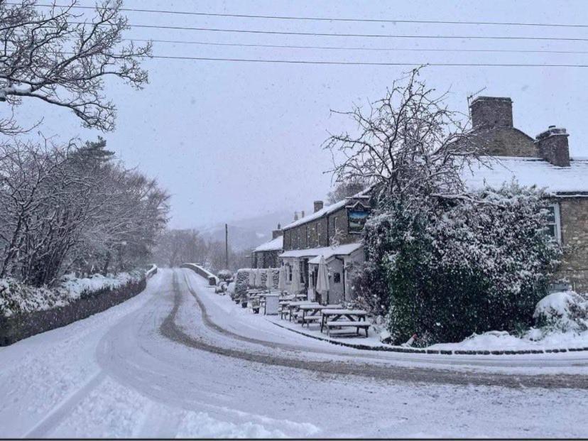 The Bridge Inn Reeth Eksteriør bilde