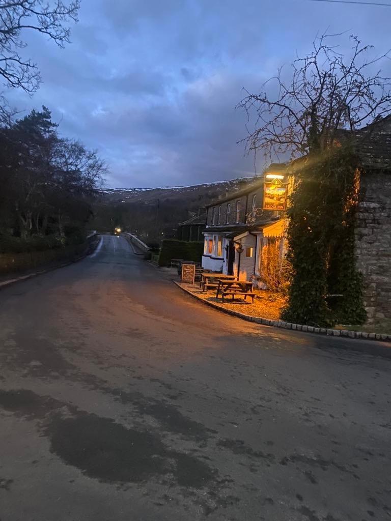 The Bridge Inn Reeth Eksteriør bilde