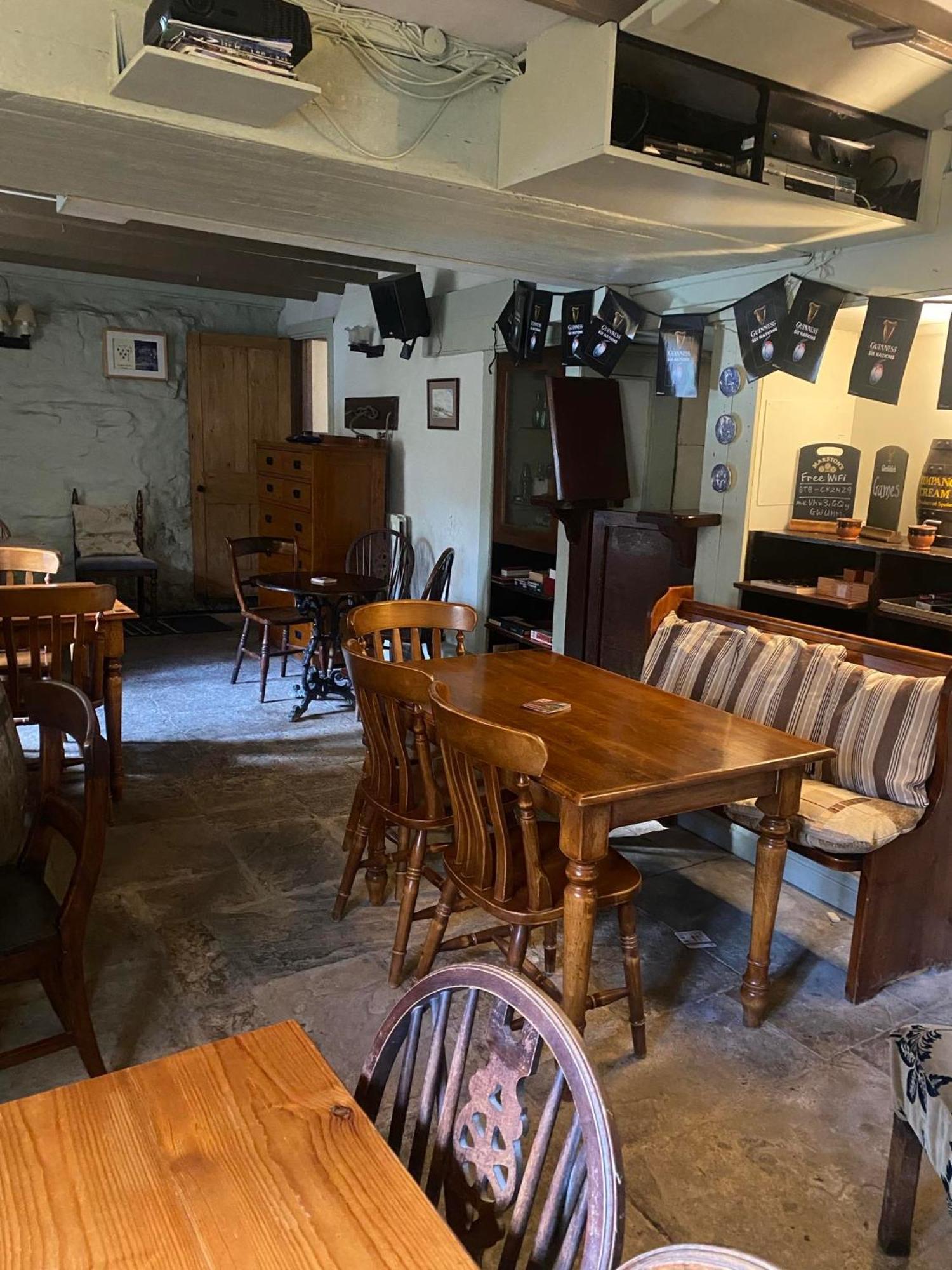 The Bridge Inn Reeth Eksteriør bilde